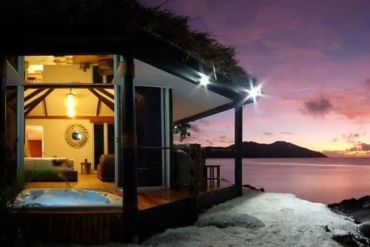 Luxury Villa with balcony and beachfront