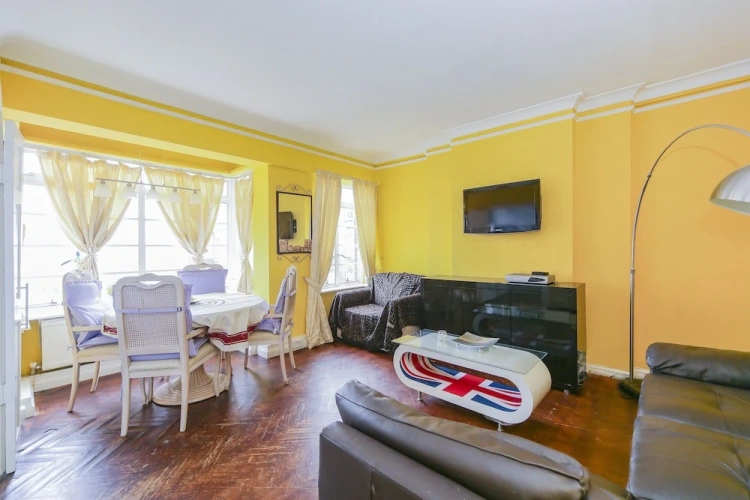1 Bedroom Apartment with city view