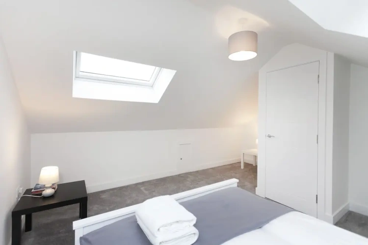 3 Bedrooms Cottage