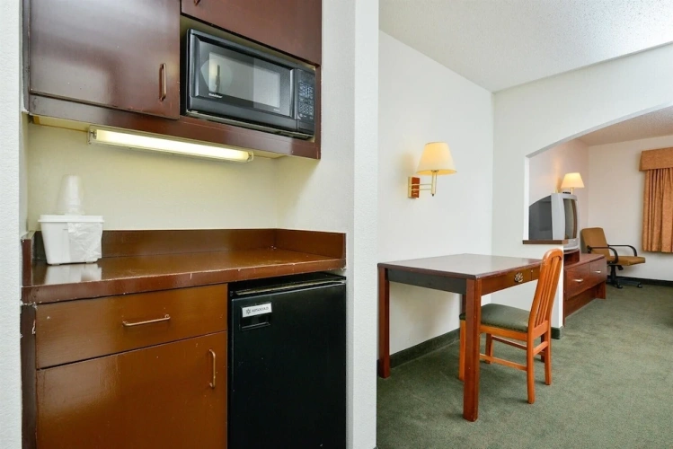 Standard Double Suite