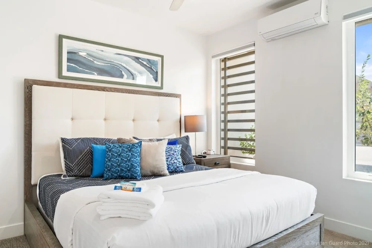 4 Bedrooms Standard room with balcony