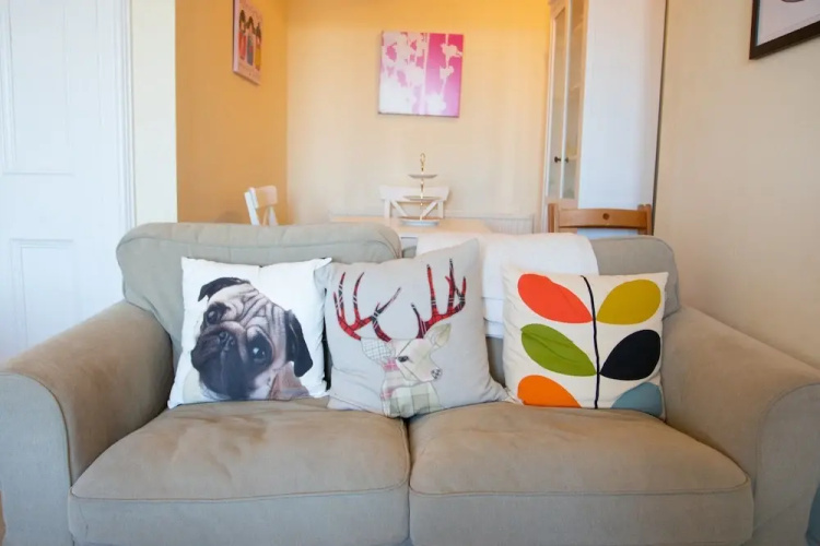 Charming 1 Bedroom Apartment