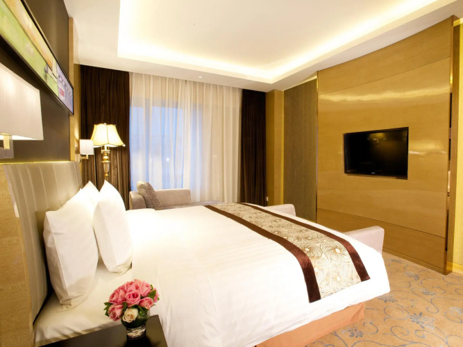 Crowne Plaza Shanghai Noah Square by IHG