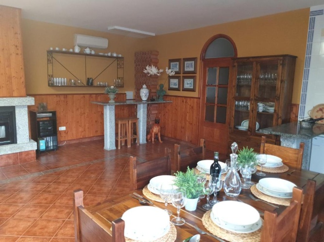 2 Bedrooms Cottage