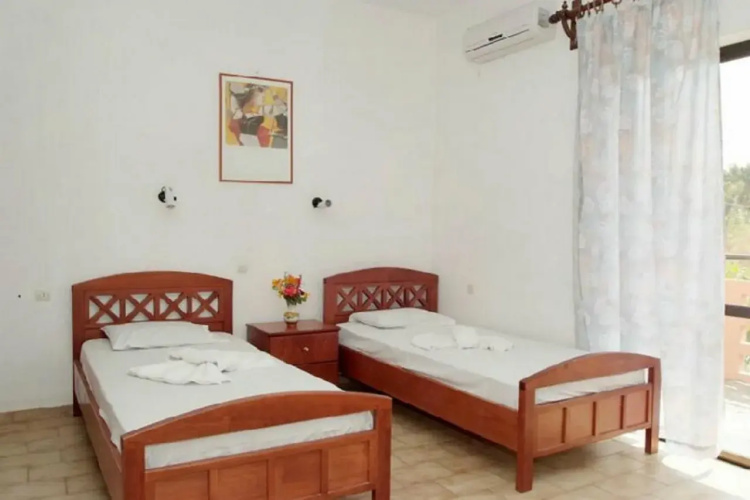 Ekavi Apartments