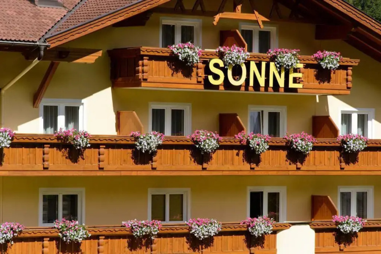 Garni Sonne