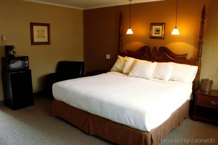 Red Roof Inn & Suites Herkimer
