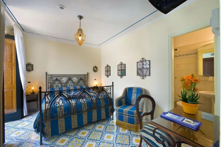Superior room with sea view