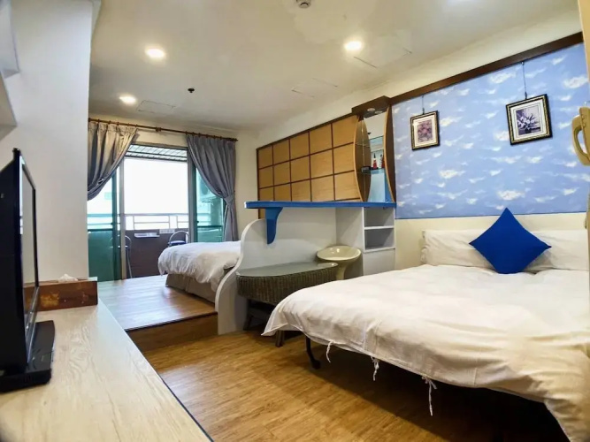 MB House