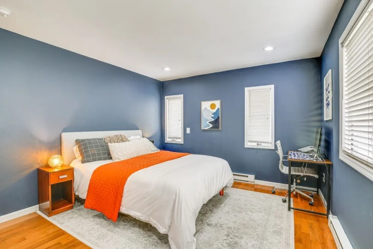 3 Bedrooms Cottage