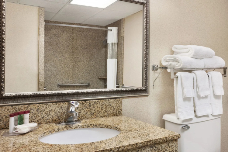 Ramada Plaza Riverside