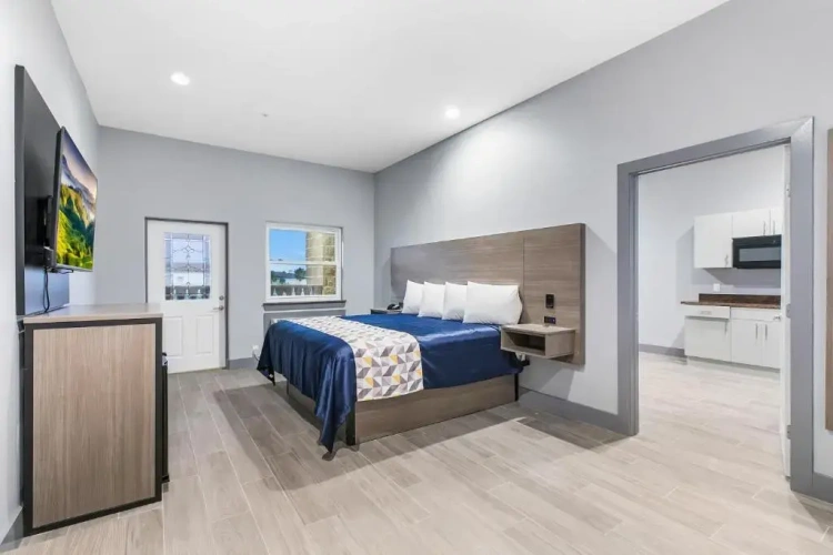 Deluxe Double Suite