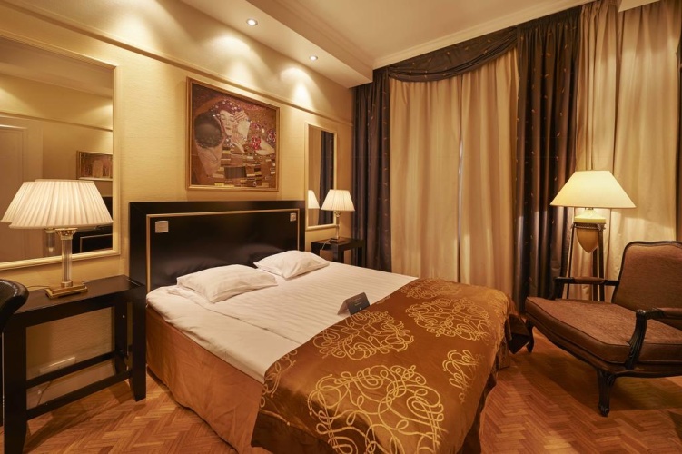 Standard Double Club room