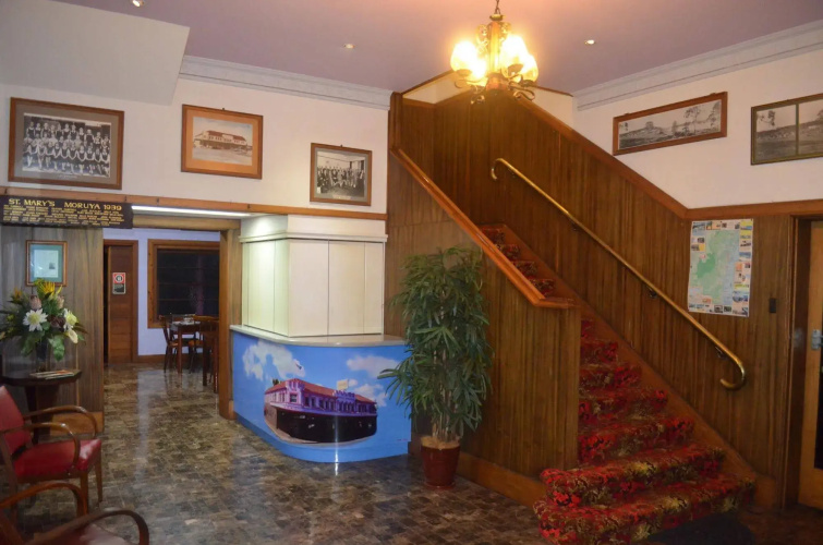 Monarch Motel Hotel