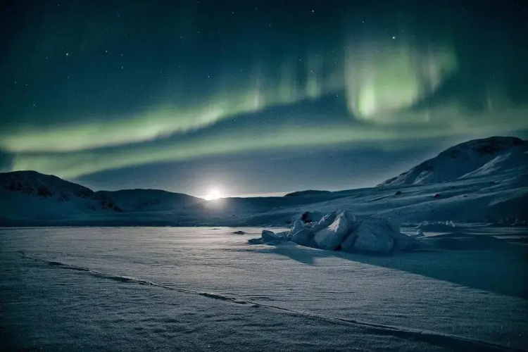 isi4u hostel, dogsled, snowmobiling