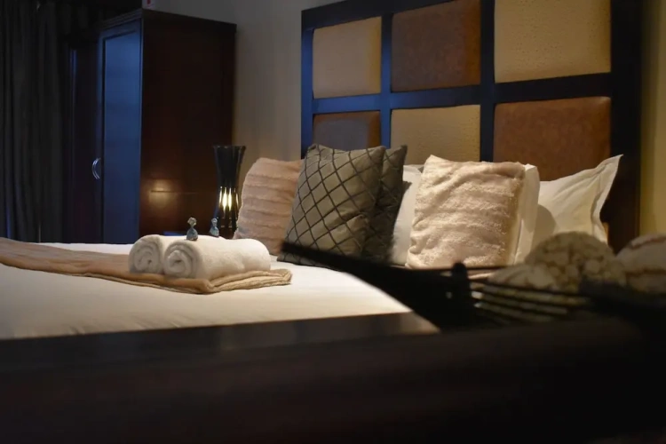 Standard Double room with city view