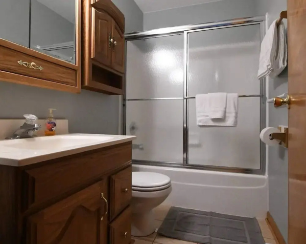 Cozy Corner House Stay for 7
