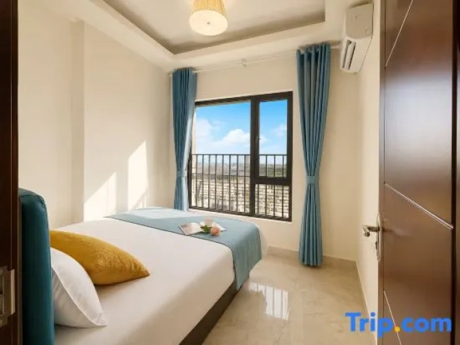 3 Bedrooms Family Suite with balcony and with garden view