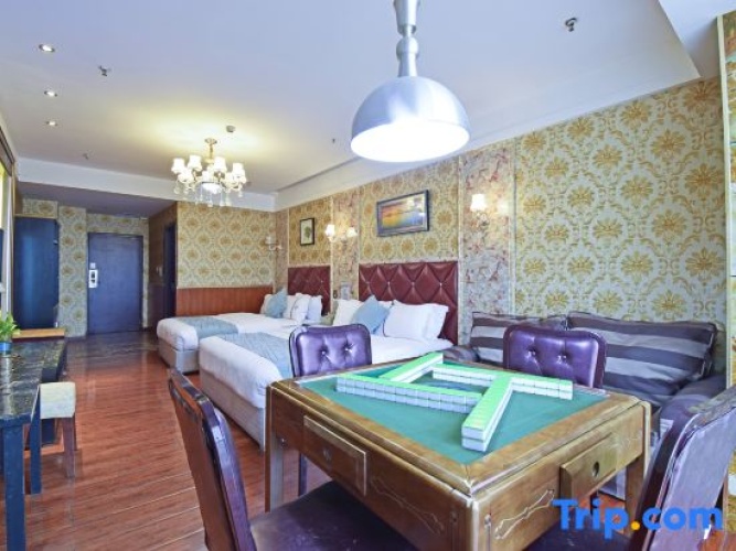 Business Quadruple room