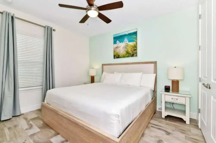 Pistachio Palace Sleeps 10!