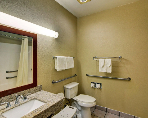 Quality Inn & Suites Terrell