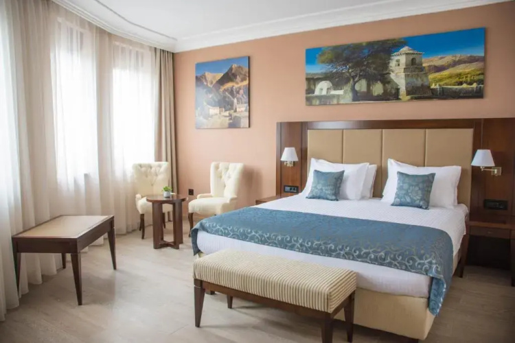 Xenon Hotel & SPA