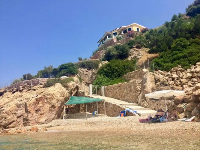 Giotas Sea View Apartment