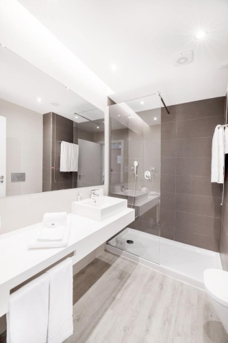 1 Bedroom Superior Apartment with balcony