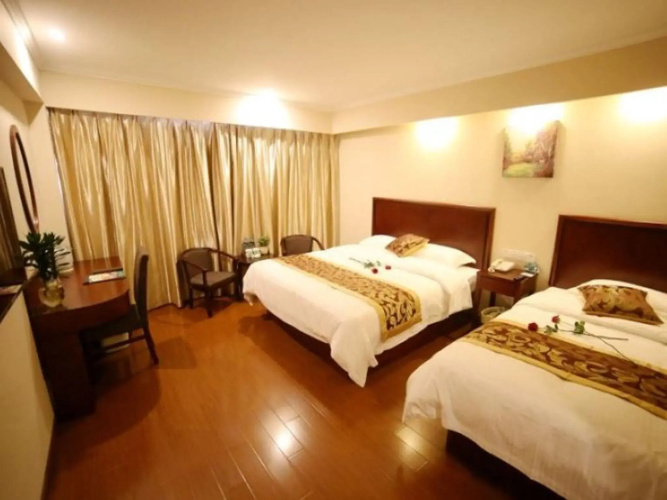 GreenTree Inn Suzhou Industrial Zone Yangcheng Lake Weiting Mong Kok Express Hotel