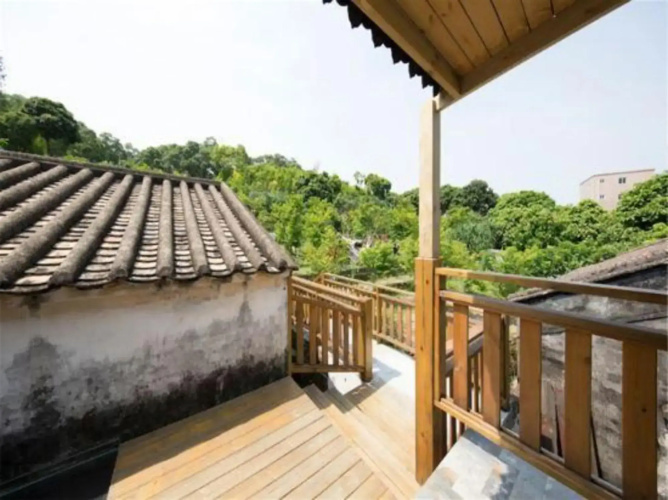 Qihua Inn