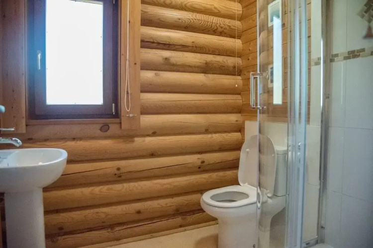 Ash Lodge With Hot Tub, Kingfishers