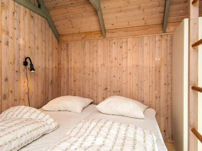 Cabin in Camping Resort-shared Bathroom
