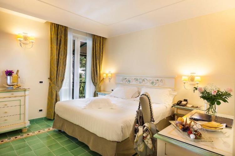 Superior Double room with garden view