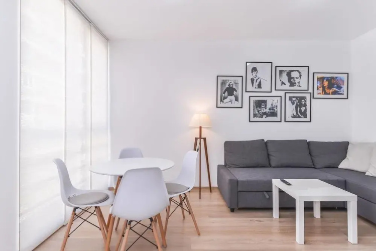 FM Deluxe 1-BDR Apartment - Cinecitta