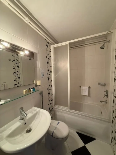 1 Bedroom Standard Triple room with city view