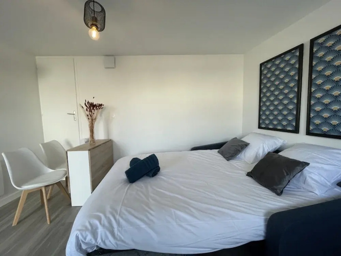 Apartment in Le Mans With Private Parking