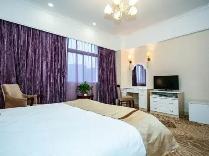 Huchuan Hotel