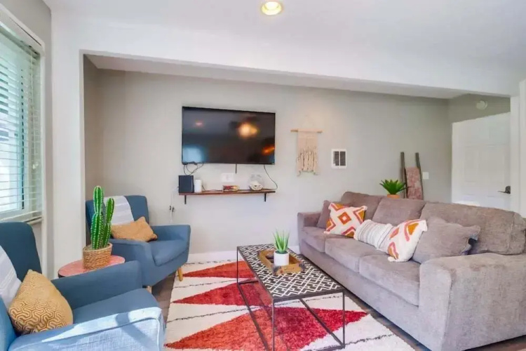 Casa Azul Lower
