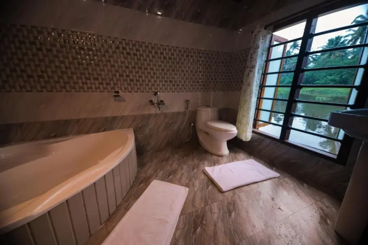 Deluxe Quadruple room
