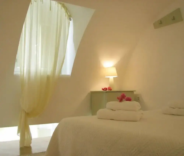 Irida Santorini
