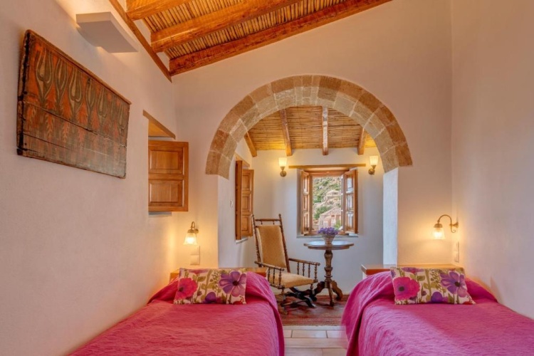 Superior Triple room