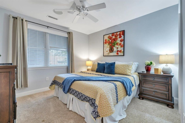 Lake Stardust - Condo With Pool ! Pet Friendly