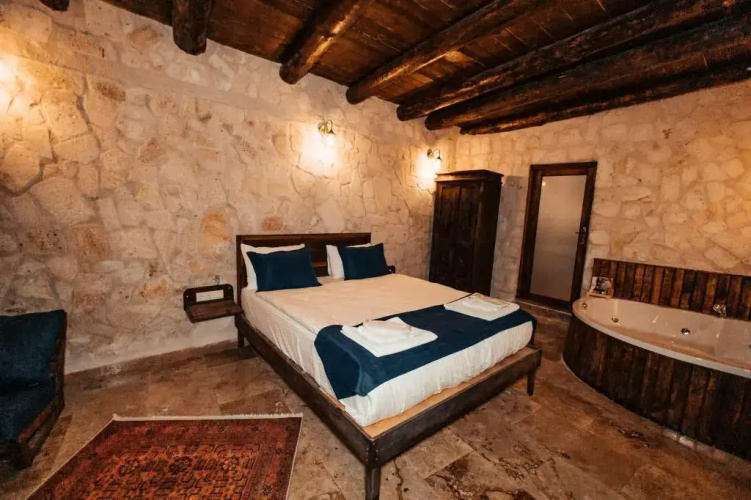 Vanessa Cave House
