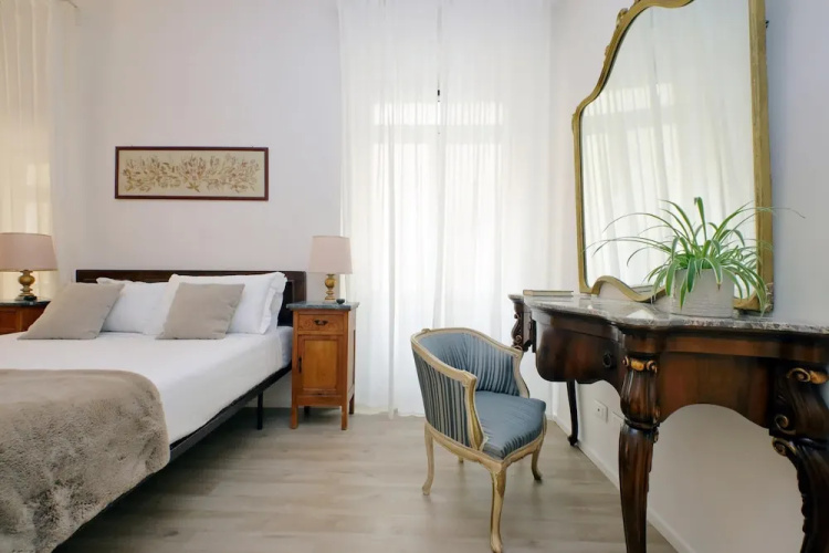 Treasurerome Opera Trevi Green Suite 2BR