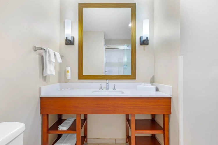 Quadruple Suite