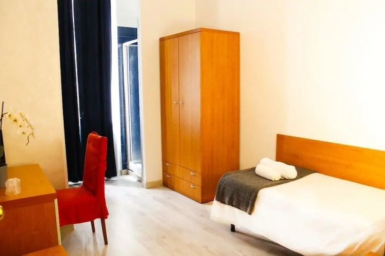 Deluxe Single room