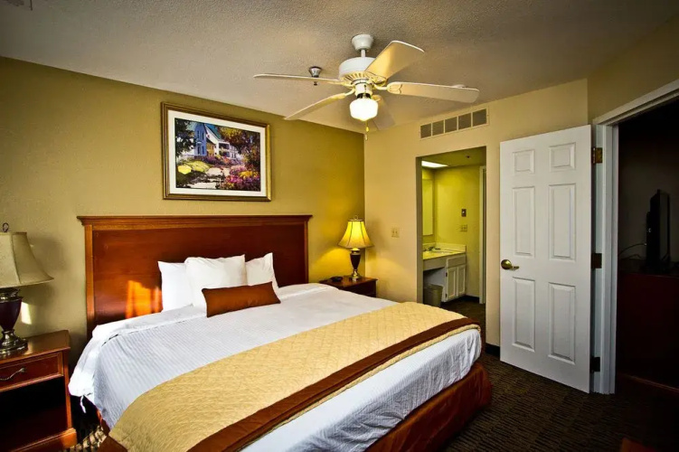 Hawthorn Suites By Wyndham Omaha Central