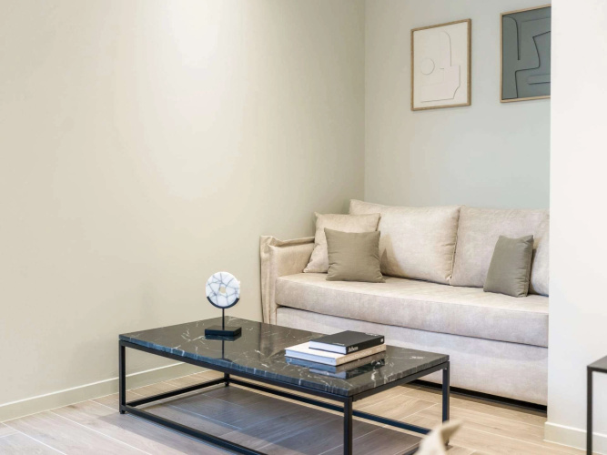 ASTIKON Xenofontos Suites