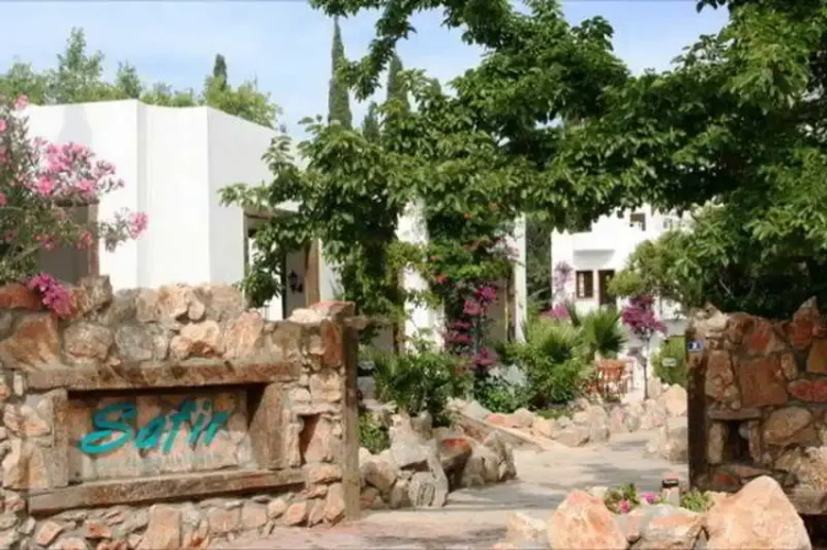 Flora Safir Hotel
