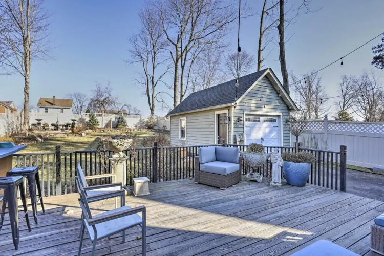 Classic Teaneck Colonial Home With A Modern Touch